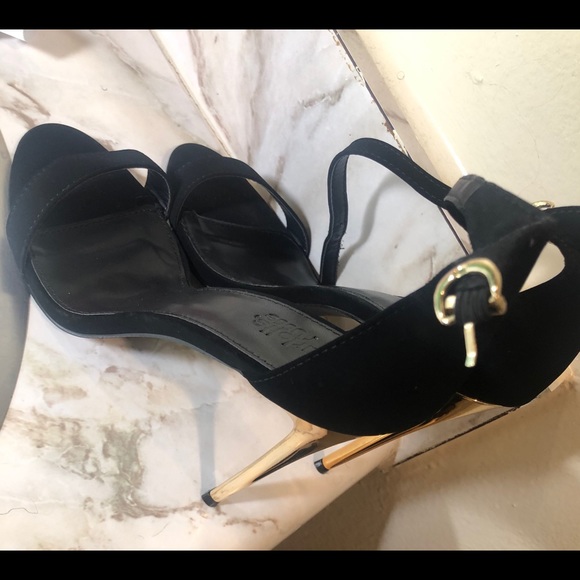 Heels size 8 - Picture 7 of 7